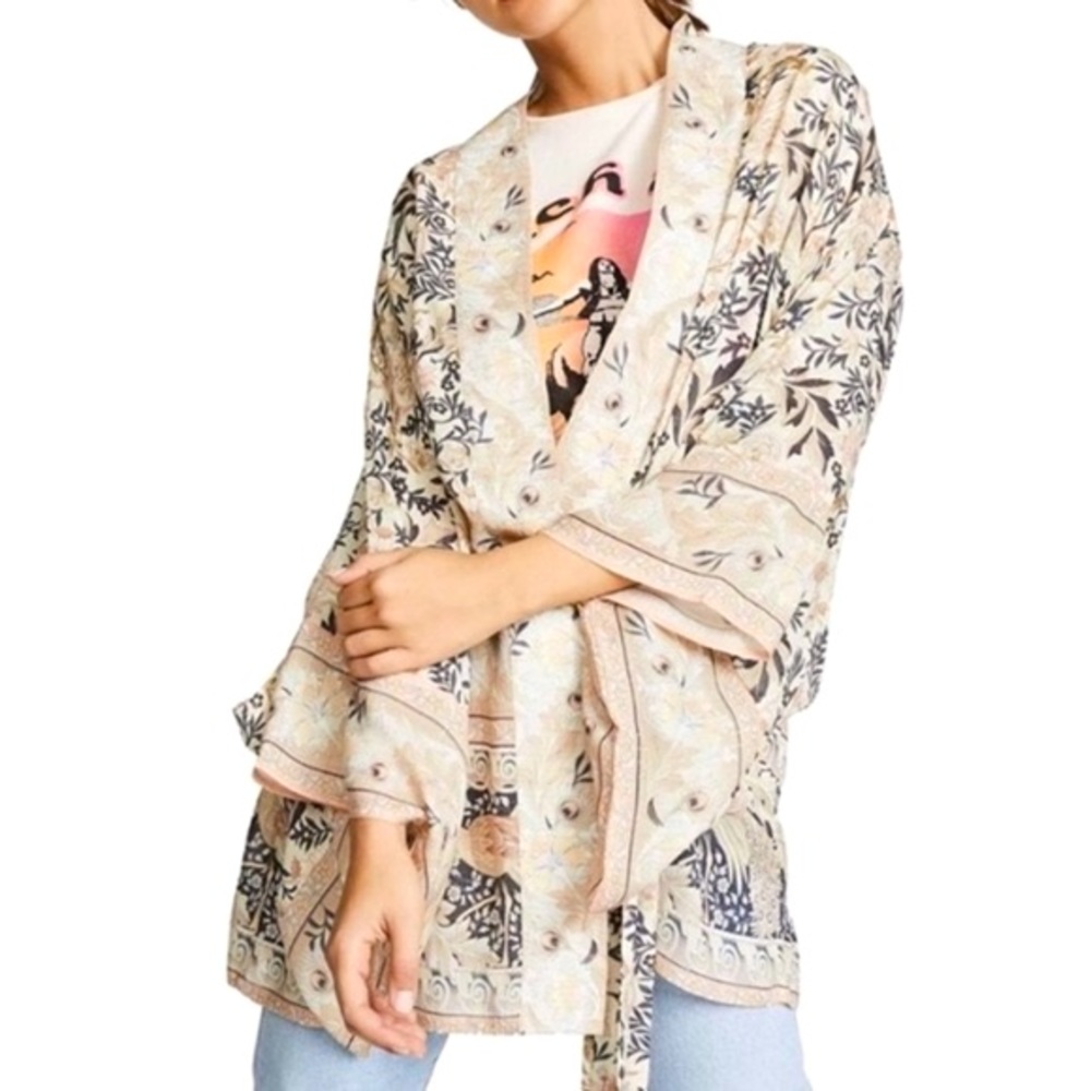 EUC Spell Vintage Oasis Short Kimono in Pearl size small - Picture 7 of 16
